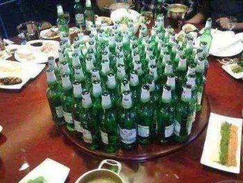 法师利用走位和火墙面对战士
